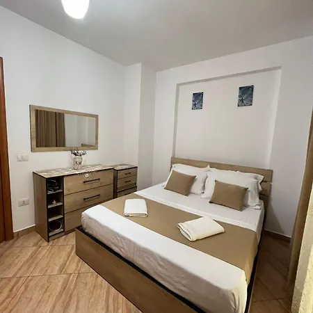 Gresi's 아파트 Durrës